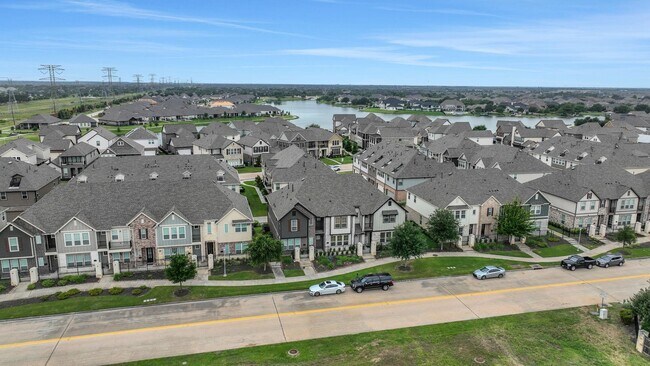 Building Photo - 9455 Towne Lake Pkwy