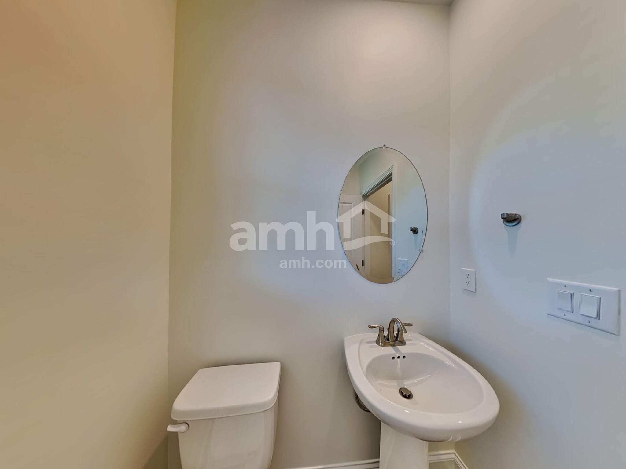 Building Photo - 850 Jubilation St