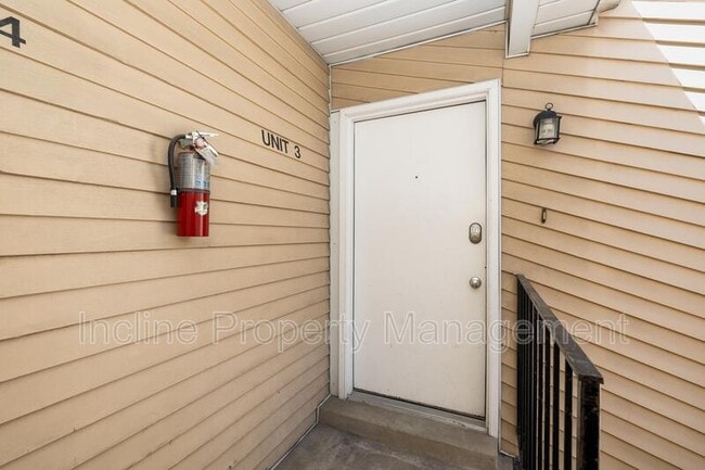 Building Photo - 636 S 500 W