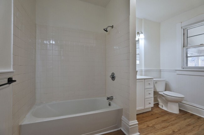 Building Photo - Incredible 6 Bedroom Home OSU Campus – Renovated, Spacious, and Move-In Ready!