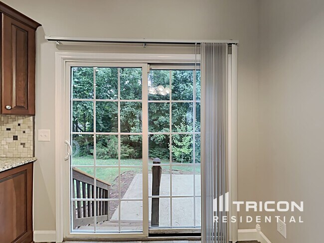 Building Photo - 2481 Acadia Ct