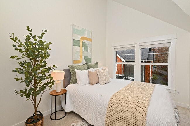 Building Photo - 5801 55th Ave NE