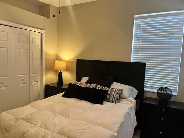 Building Photo - Spacious 3BR/2.5BA Townhome in Bella Terra...