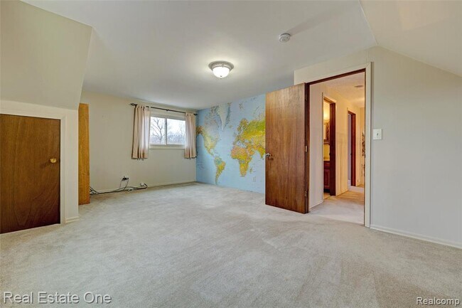 Building Photo - 5307 Metamora Rd