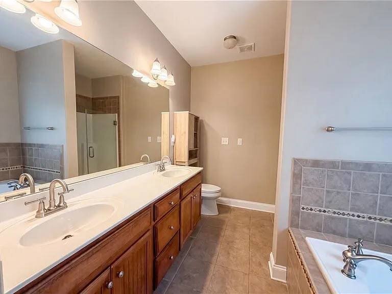 Building Photo - 2983 Boulder Walk Ct SE