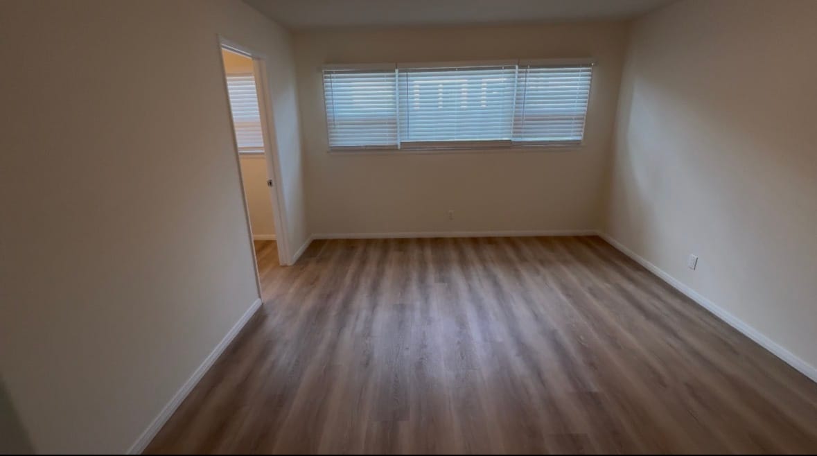 Building Photo - 1312 N Kenwood St