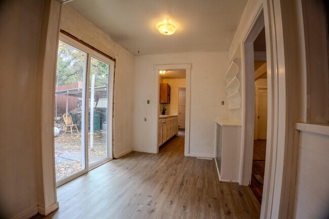 Building Photo - 2896 Clay St