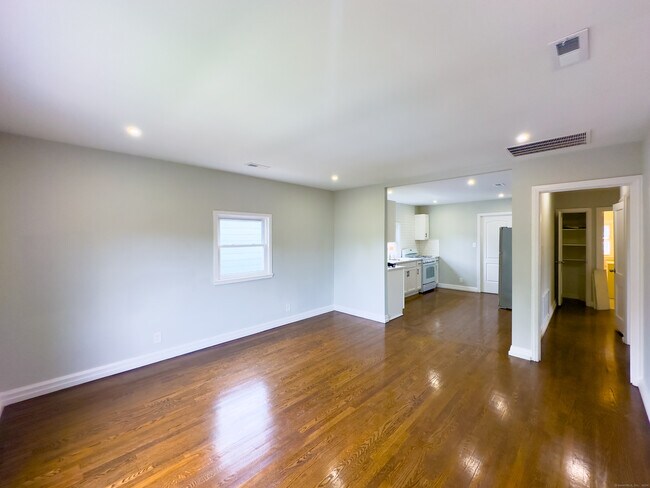 Building Photo - 249-251-251 Horace St