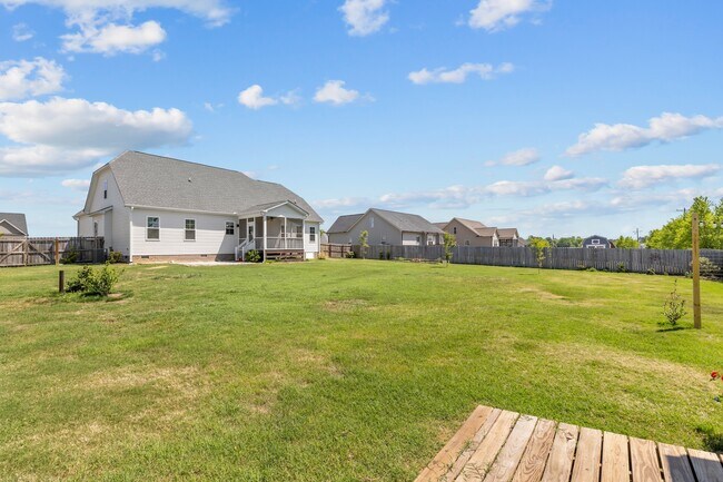 Building Photo - 36 Grazing Meadows Dr