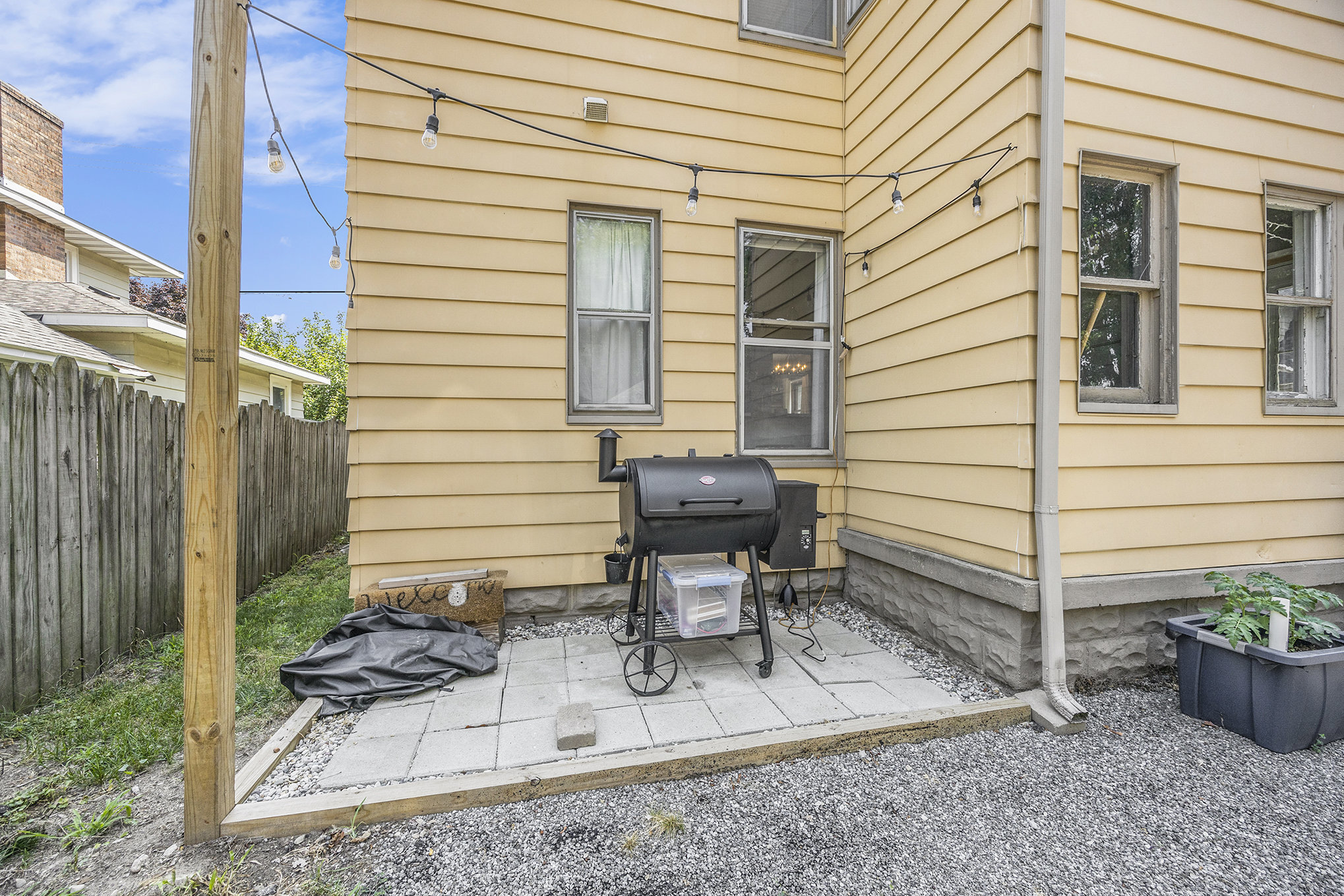 Building Photo - 3271 Coit Ave NE