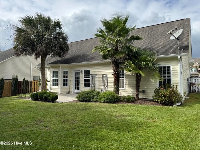 Building Photo - 350 Hanna Dr