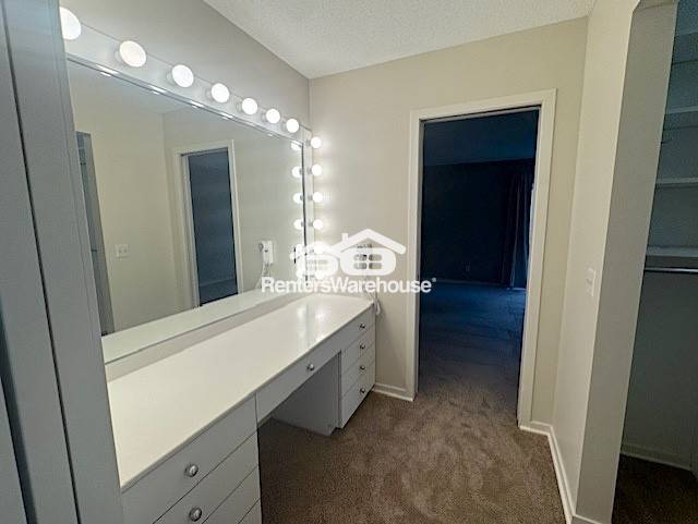 Building Photo - 2800 Hunter Dr
