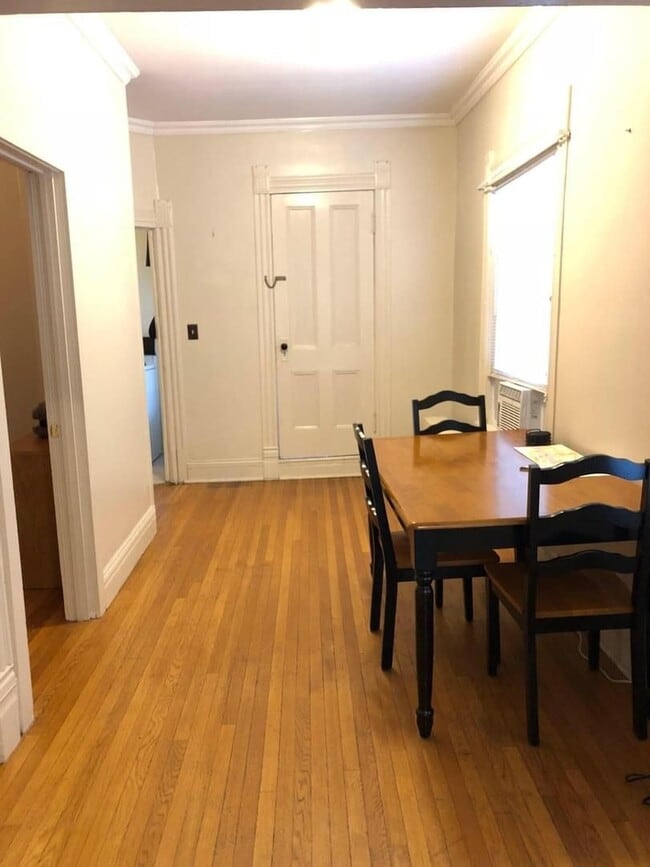 Building Photo - 1 Bed Corning - Includes Utilities- ***No Pet Dogs***