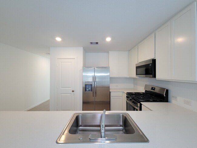 Building Photo - 25588 Rose Creek Dr