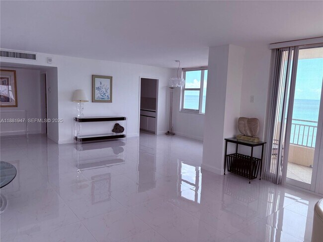 Building Photo - 3180 S Ocean Dr