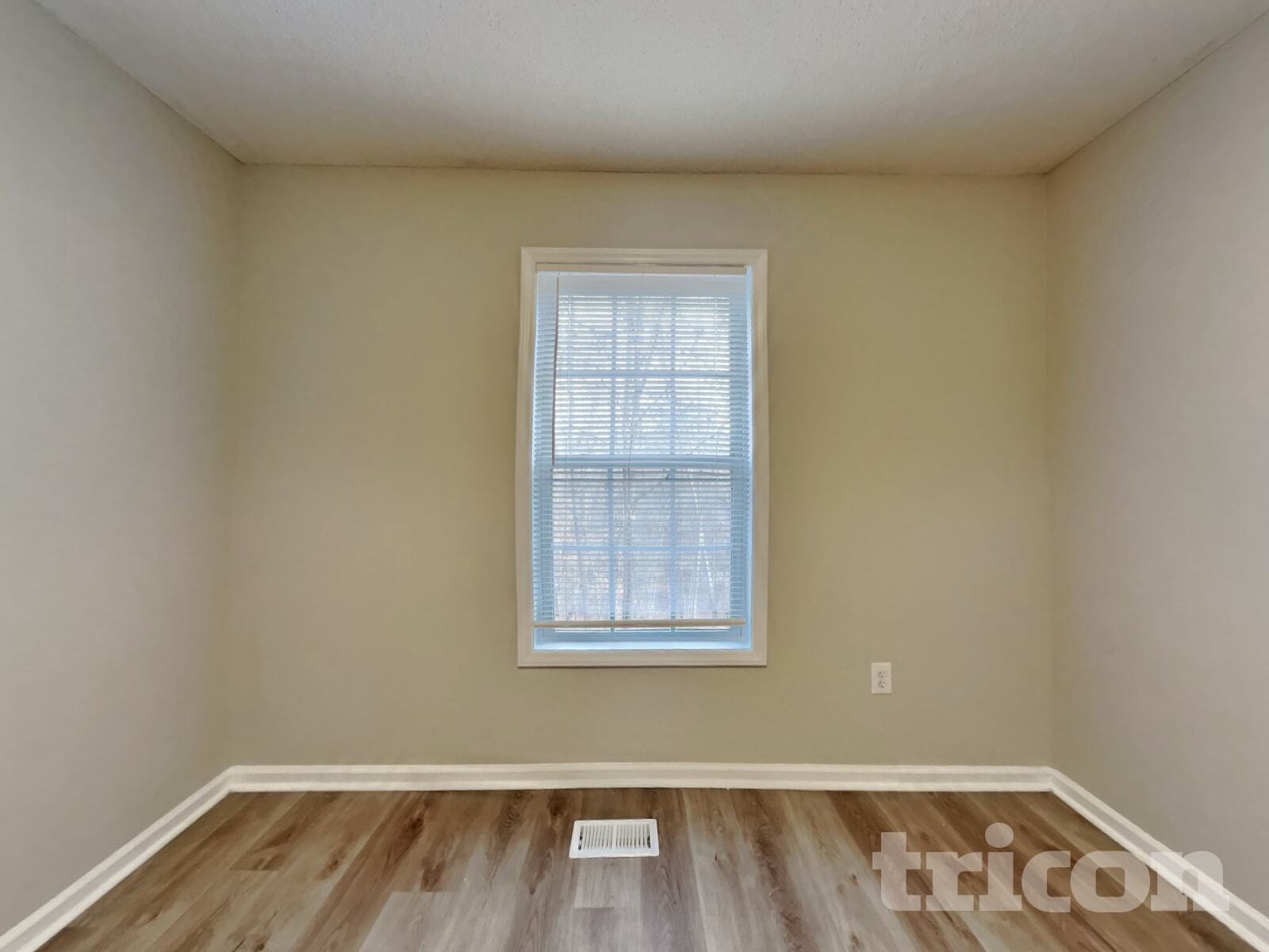 Building Photo - 3008 Brittany Dr