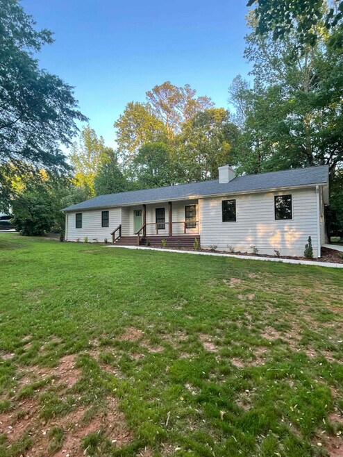 Building Photo - 1509 Fort Hill Dr