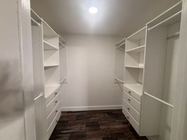 Building Photo - Beautiful Remodeled Home in Tehachapi!