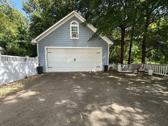 Building Photo - 3934 Hanover Pl