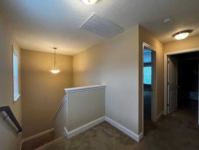 Building Photo - 5537 Connor Dr