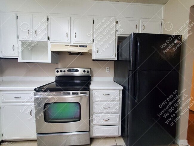 Building Photo - 3 br, 2 bath House - 4700 Tradewinds Dr