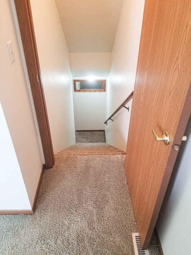 Building Photo - 102 Northridge Dr