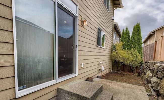 Building Photo - Beautiful Bothell Home in Northshore School District!!
