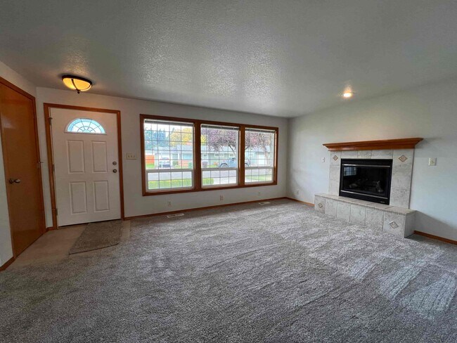 Building Photo - 2529 TAYLOR AVENUE