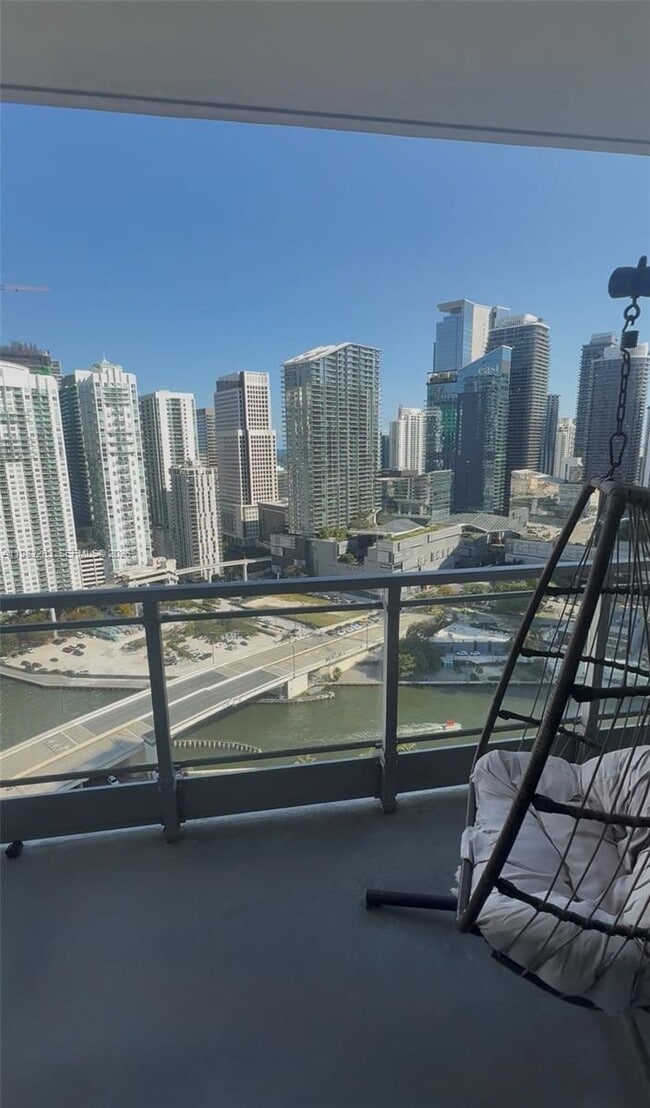 Building Photo - 90 SW 3rd St