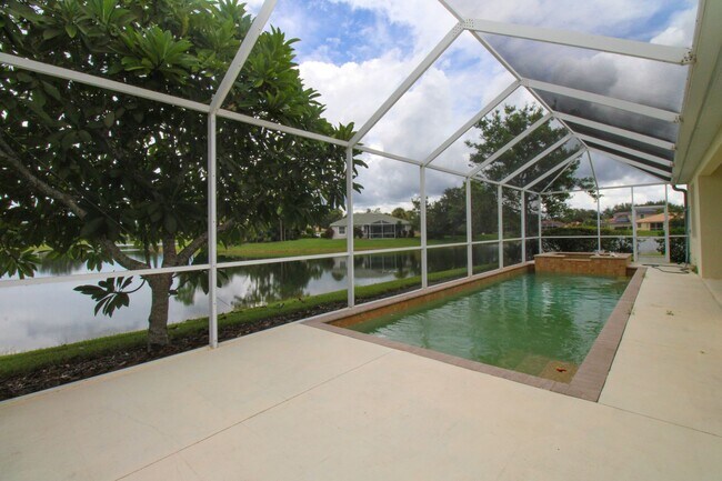 Building Photo - 3-Bed + Den Home With Lake Views & PET FRIENDLY! AVAIL NOW