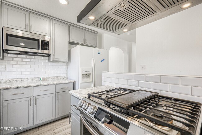 Building Photo - 5729 Saplinas Rd