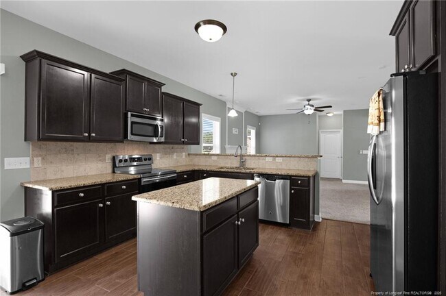 Building Photo - 132 Shellbark Dr