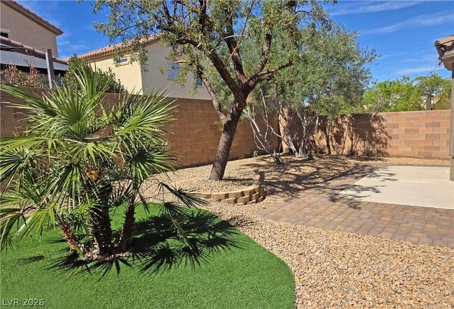 Building Photo - 973 Via Stellato St