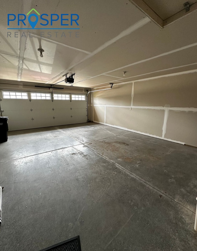 Building Photo - Charming 2-Bedroom, 2-Bathroom Apartment i...