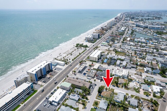 Building Photo - Fully Renovated Beachside Beauty – Walk to...