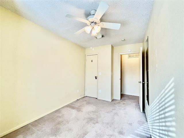 Building Photo - 800 W Collins St