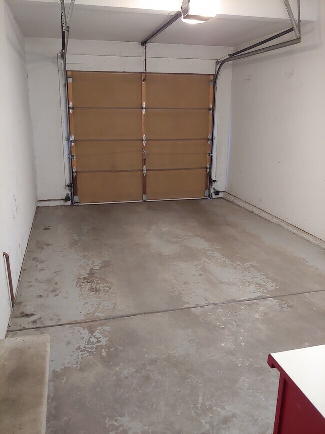 Building Photo - 8418 Everett Way