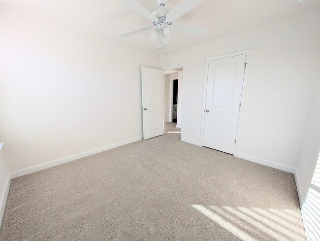 Building Photo - 1508 Regal Fern Wy