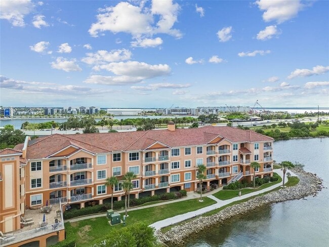 Building Photo - 5000 Culbreath Key Way