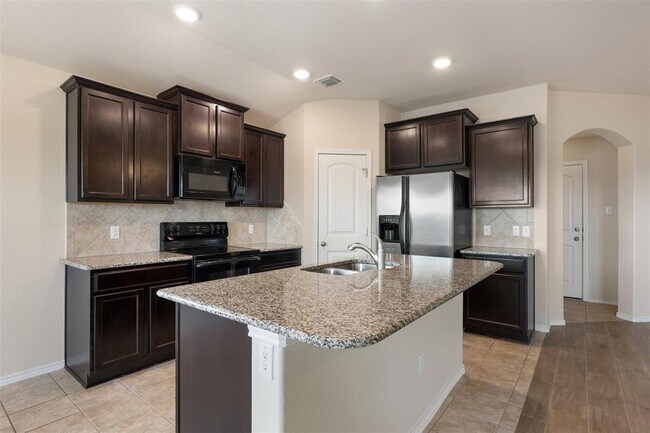 Building Photo - 208 Plata Ln