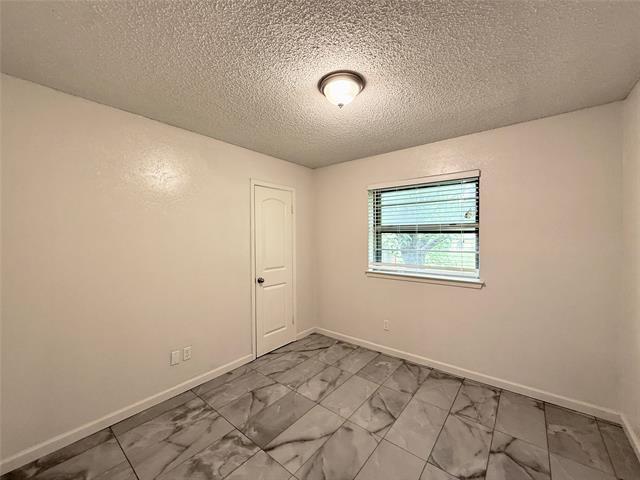 Building Photo - 3400 Chatham Ct