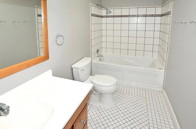 Building Photo - Cozy & Updated Home in Desirable Kensington, Neighborhood