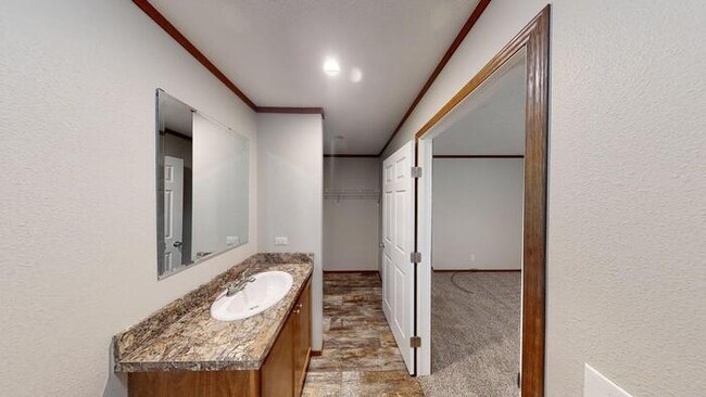 Building Photo - 120 Northwest Dr