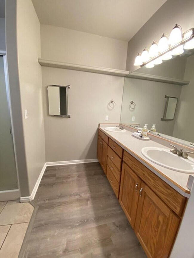 Building Photo - 3 Bedroom Home With Valley Views In St. George