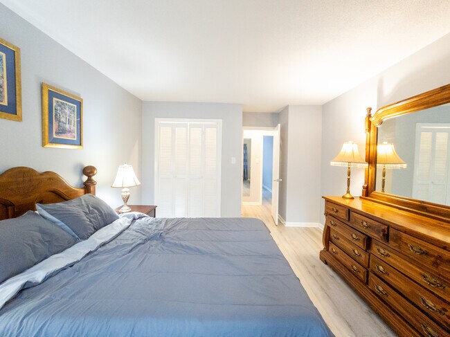 Building Photo - 357 Driftwood Cir