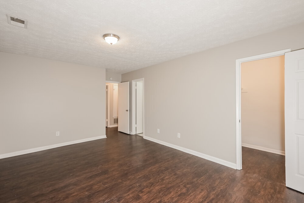 Building Photo - 488 Carillon Ln
