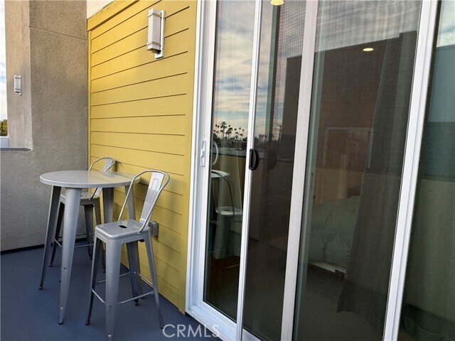 Building Photo - 243 S Sand Palm Dr