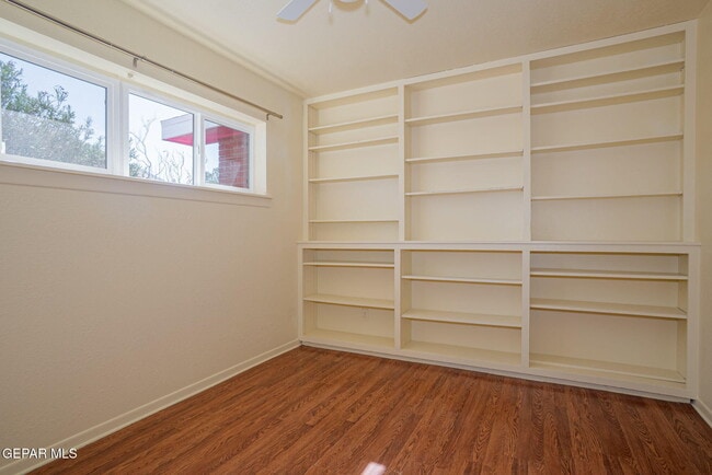 Building Photo - 1508 Oakdale St