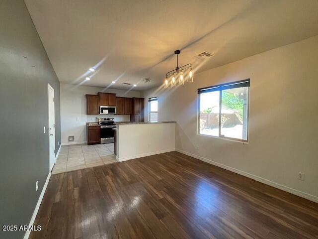 Building Photo - 7090 S 252nd Dr