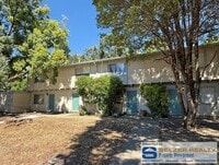 Building Photo - 385 El Rio Ct